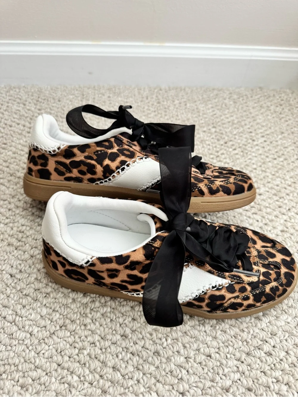 Universal Thread - Leopard Print Women's Sneakers with Satin Ribbon Laces (6) - Picture 2 of 7